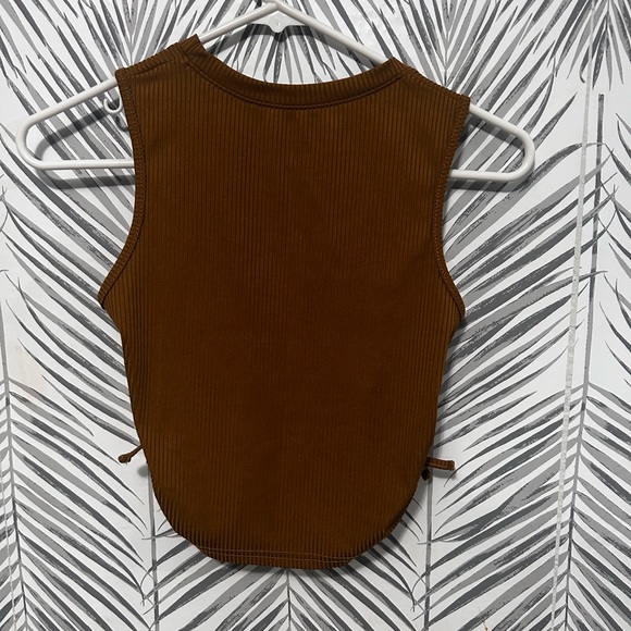 Tops - Brown Fitted Crop Tank Top